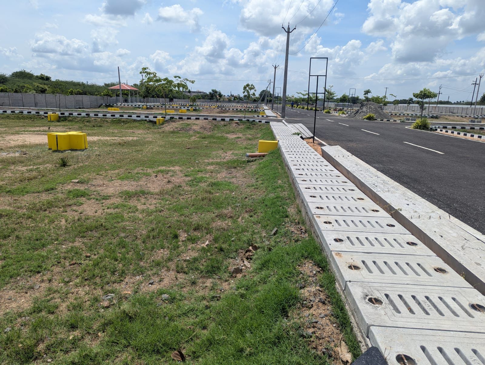 Nilam One pickleball court